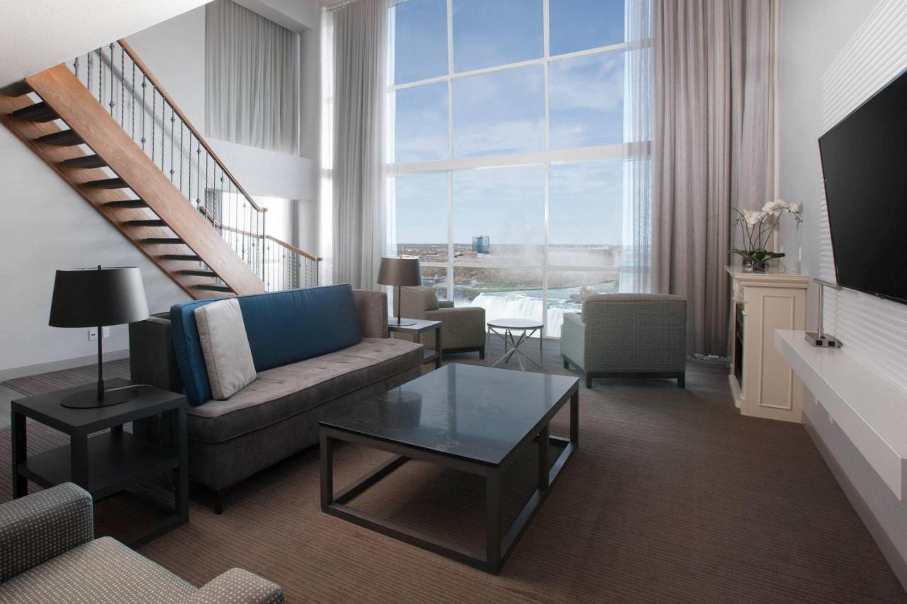Marriott On The Falls Niagara Falls