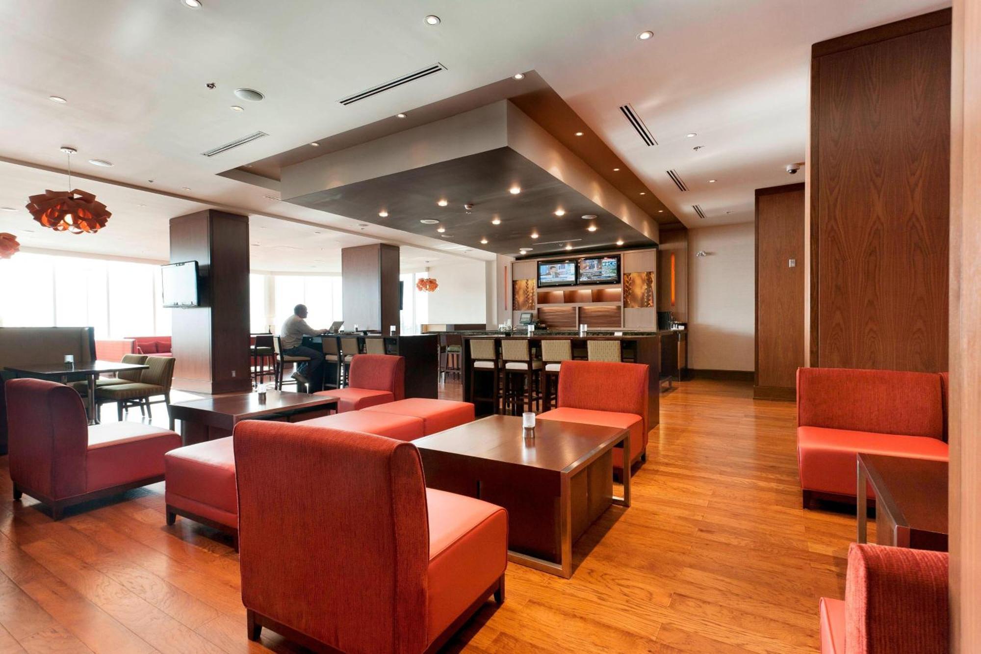 Marriott On The Falls 4*