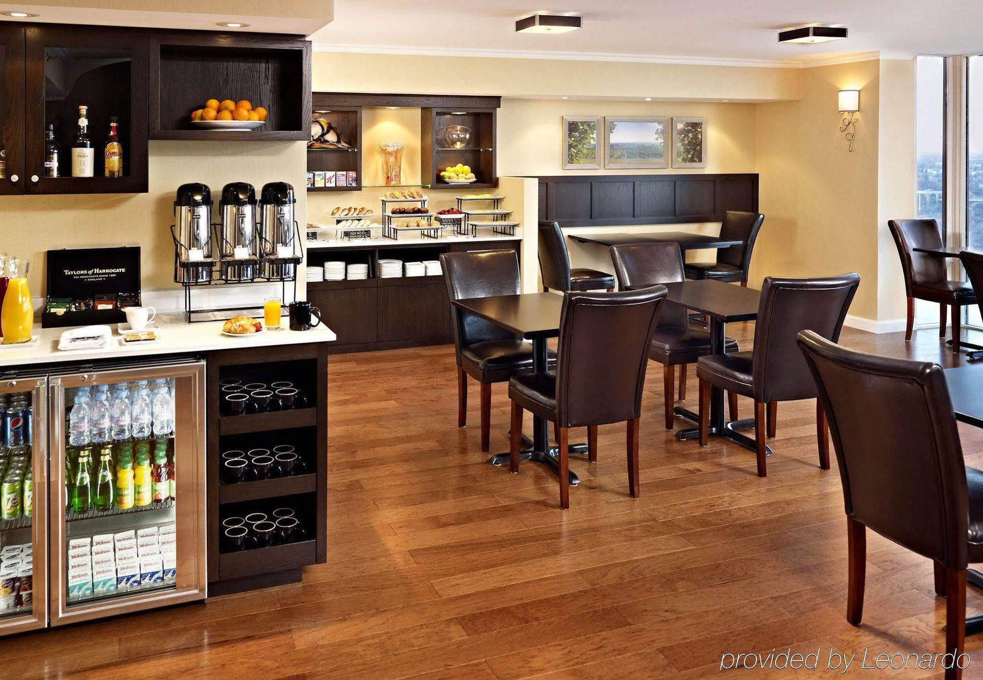 Marriott On The Falls Hotel 4*
