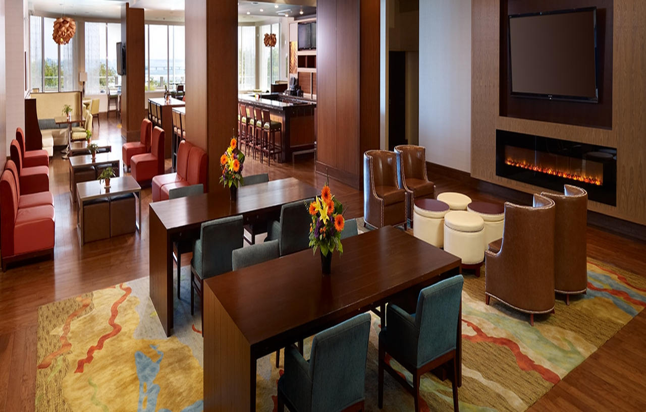 Marriott On The Falls Niagara Falls